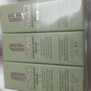 Clinique Tote with 3 clinique smart clinical samples.